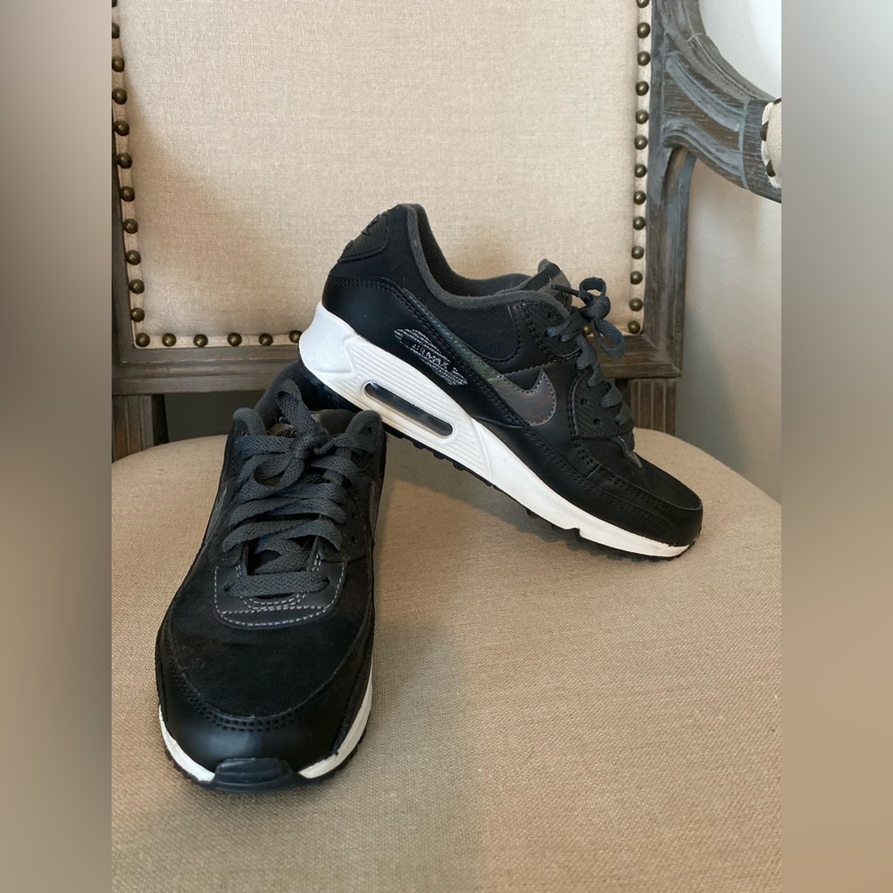 Nike air max women’s 7.5 worn 2x
